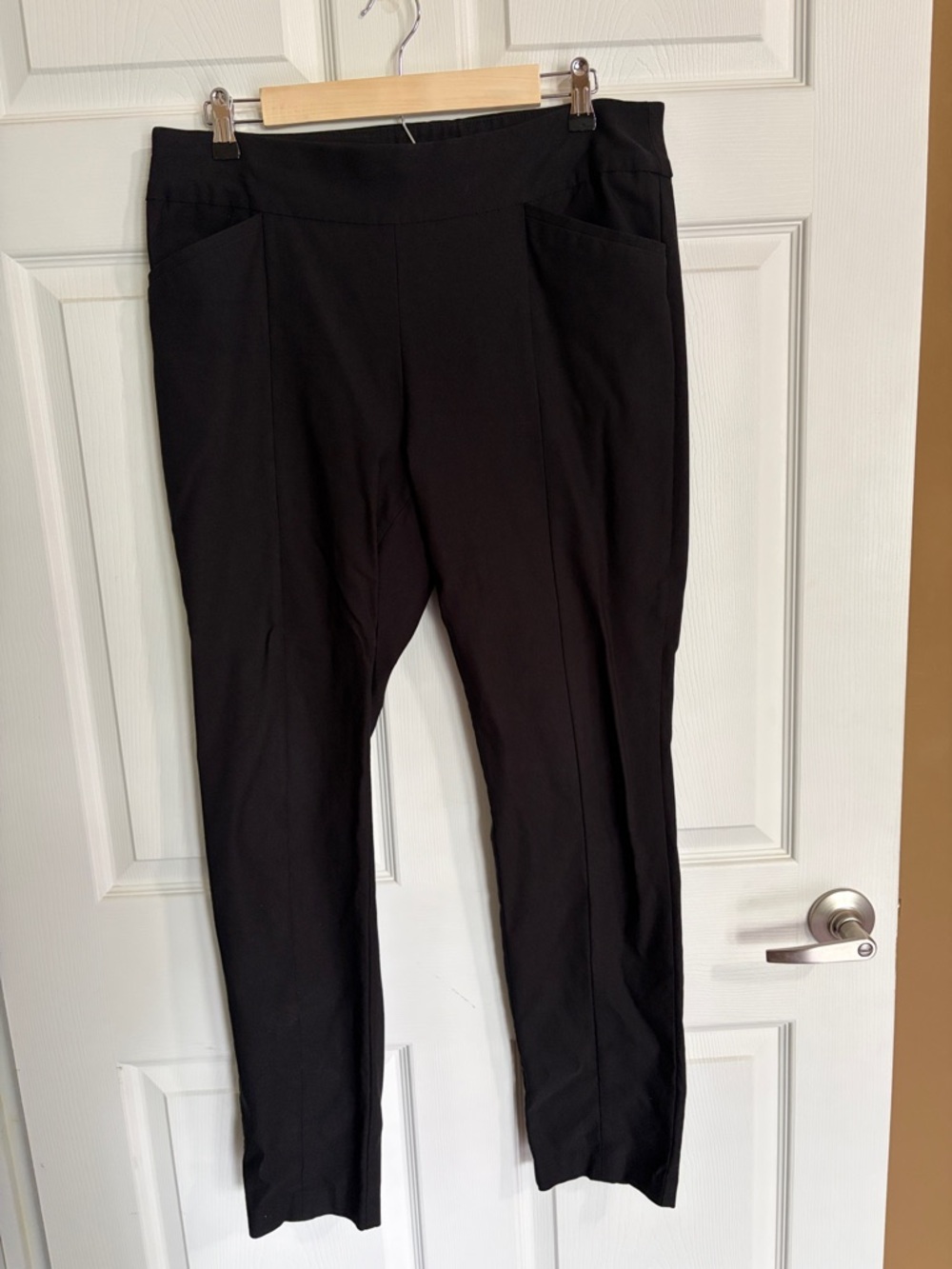 Chico's Black Straight-Leg Ponte Pull-On Pants